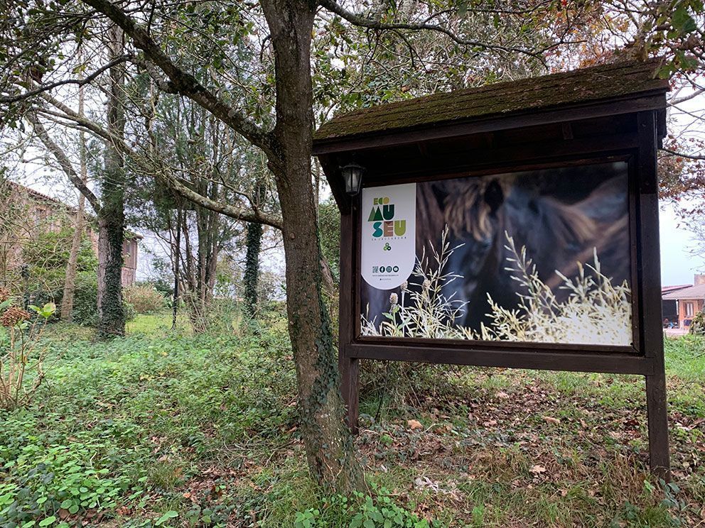 Ecomuséu Ca l'Asturcón Panel de entrada Argüero VIllaviciosa Asturias